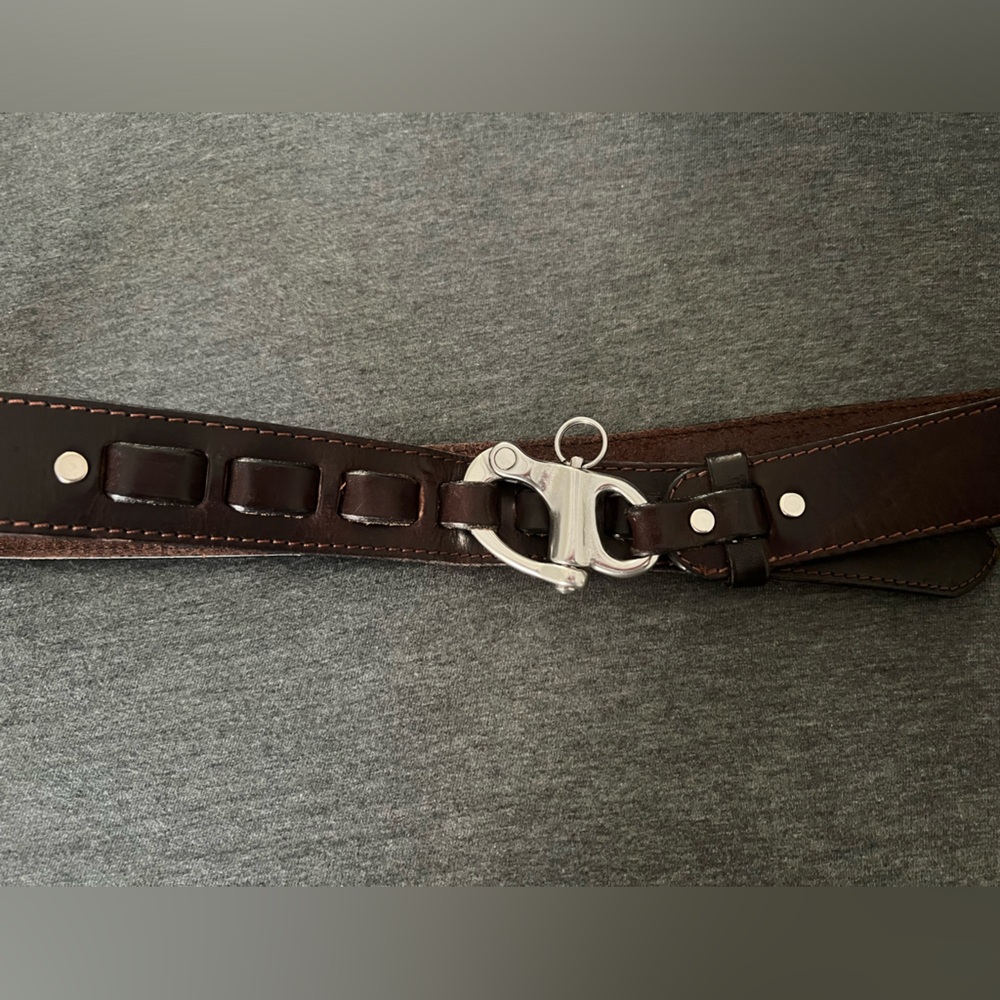 Cellar Leather Snap Shackle Hook Leather Sailing Belt 45”Lx1 1/2”W brown vintage